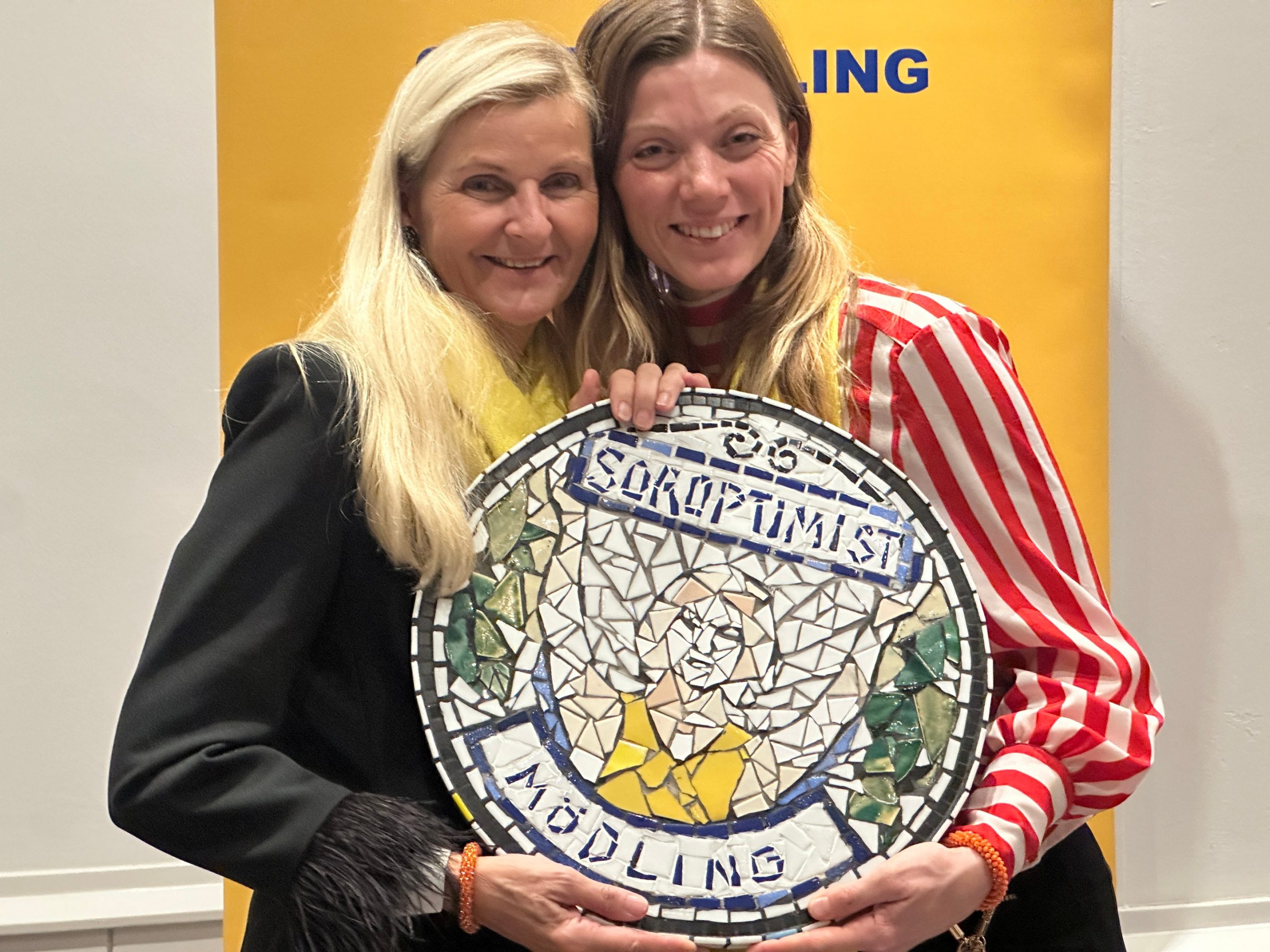 Ein Abend voller Emotionen: Stabwechsel und Weihnachtszauber in der Höldrichsmühle